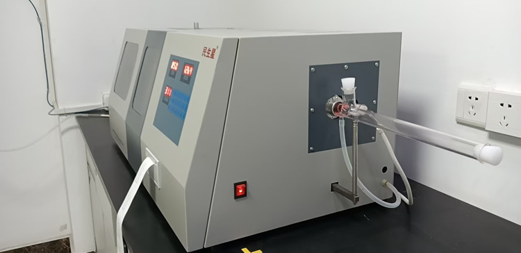 測(cè)氫儀側(cè)面